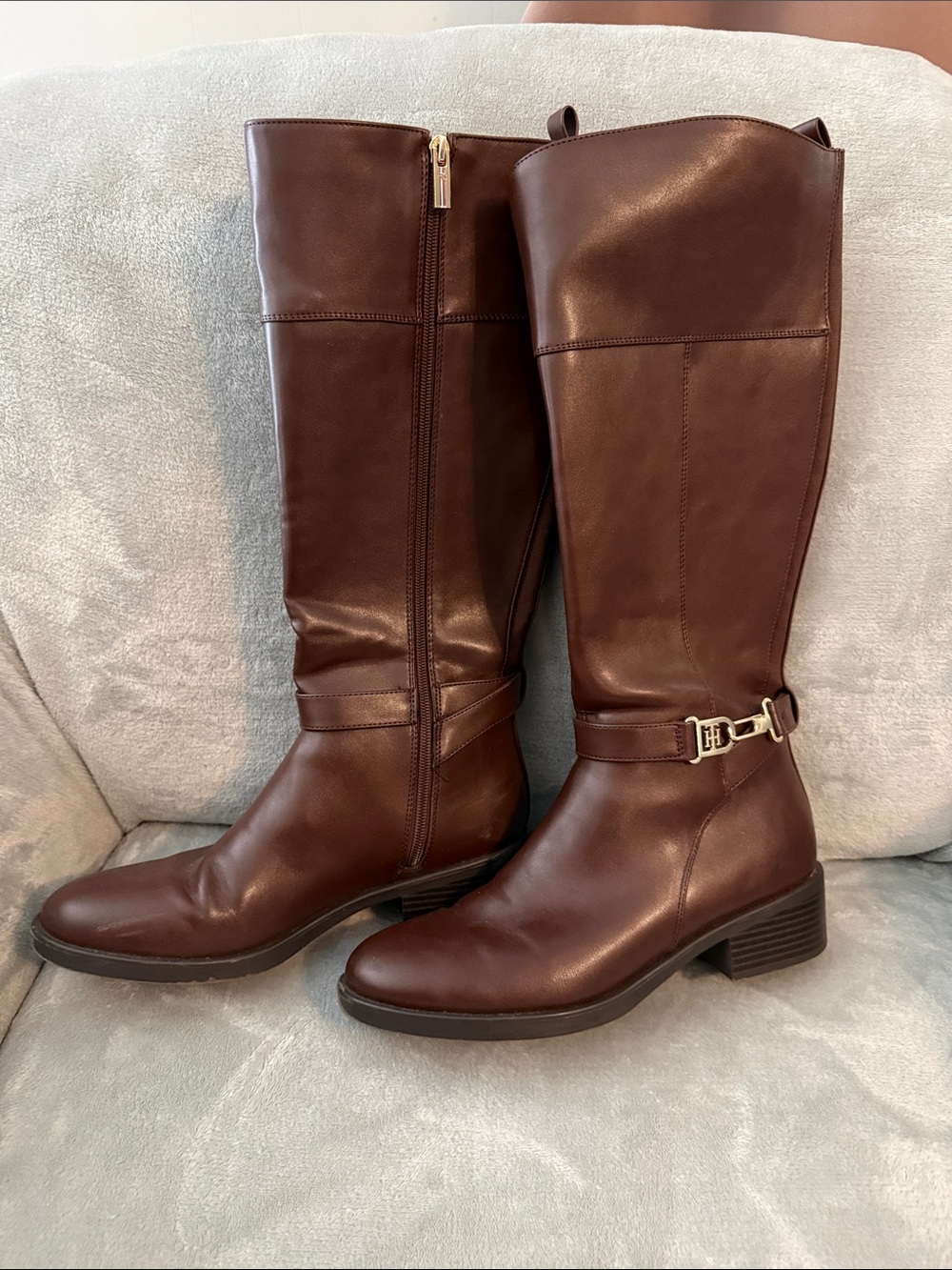 Women's Brown Leather Knee-High Tommy Hilfiger Boots, Sz 9.5 (US) - Picture 1 of 8